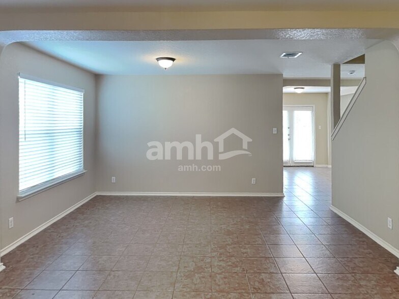 Building Photo - 11766 Wayward Daisy