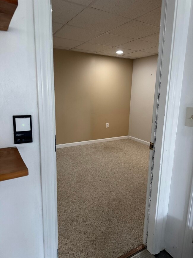 Building Photo - 16 Highbridge Hill Rd