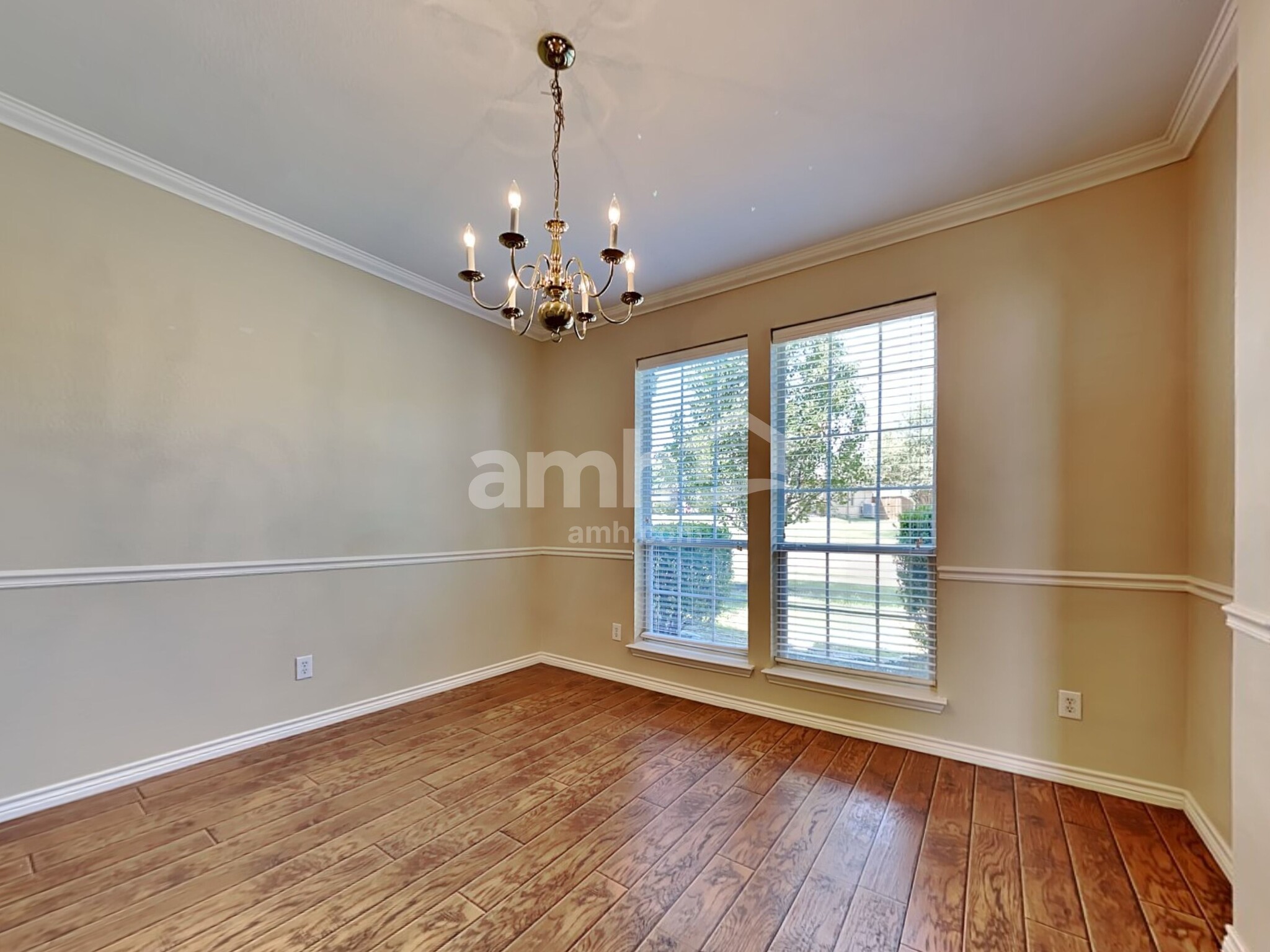 Building Photo - 1506 Holveck Dr