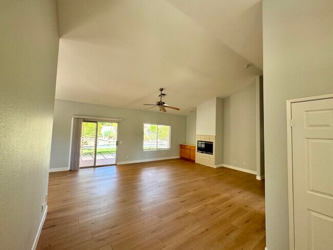 Building Photo - 79130 Ocotillo Dr