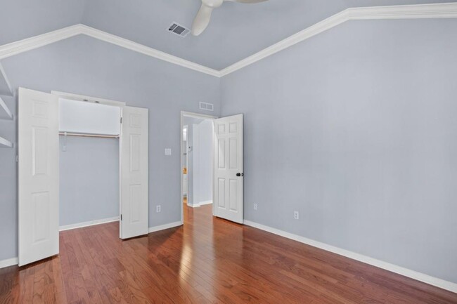Building Photo - 10605 Coreopsis Dr