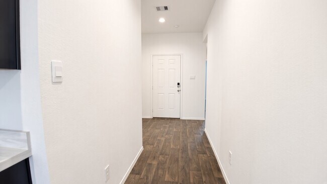 Building Photo - 21610 Violet Rdg Rd