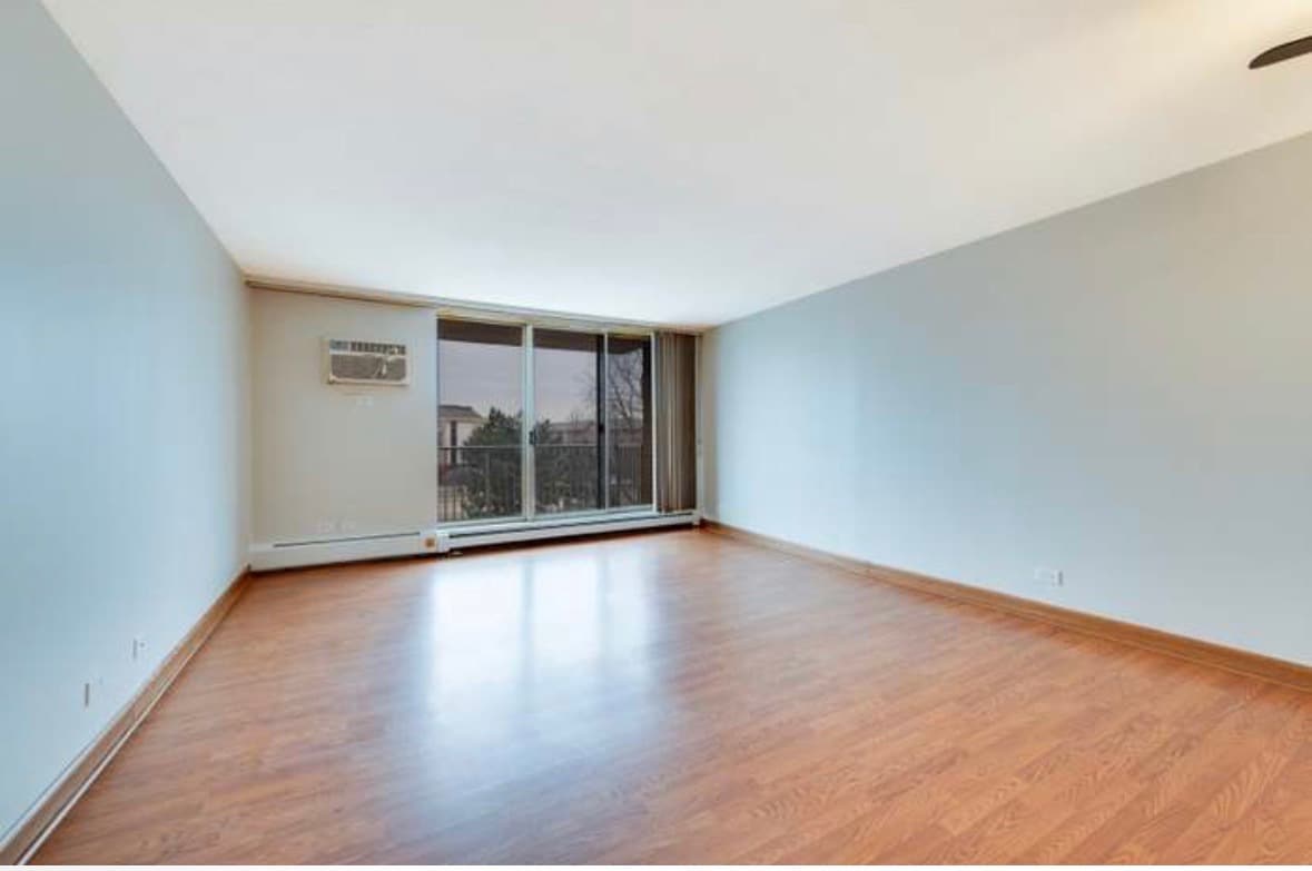 Building Photo - 2200 S Stewart Ave