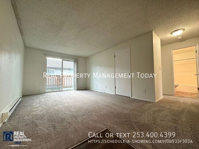 Building Photo - 450 Pearl St