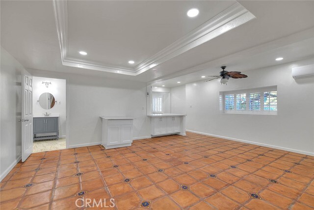 Building Photo - 145 S Vista Grande