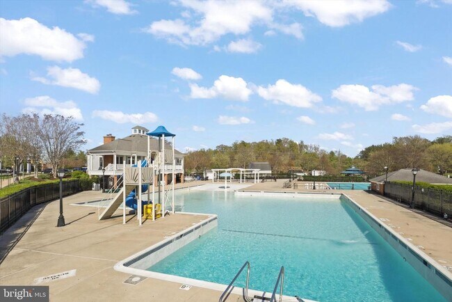 Building Photo - 2973 Myrtlewood Dr