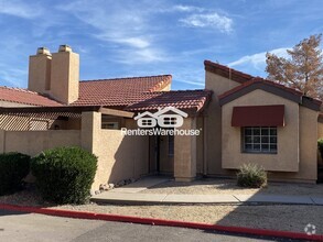 Building Photo - 2122 E Kirkland Ln
