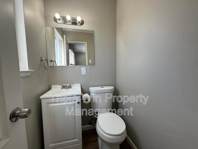 Building Photo - 5122 Ville Maria Ln