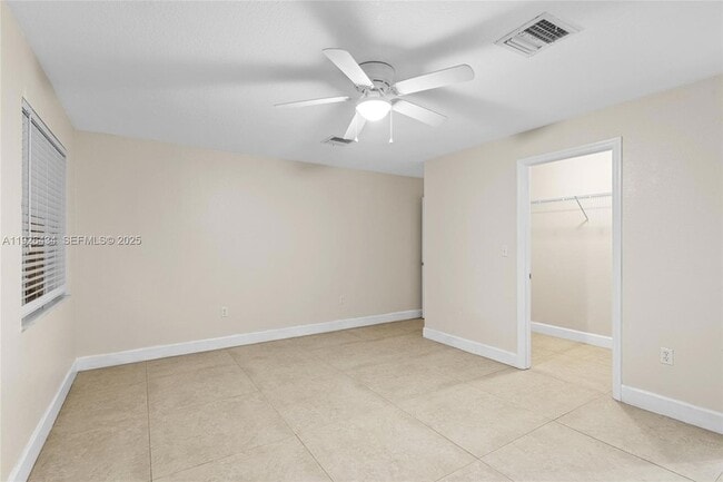 Building Photo - 1472 SW 44th Ave