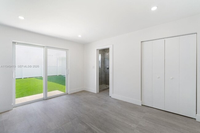 Building Photo - 430 Tamarind Dr