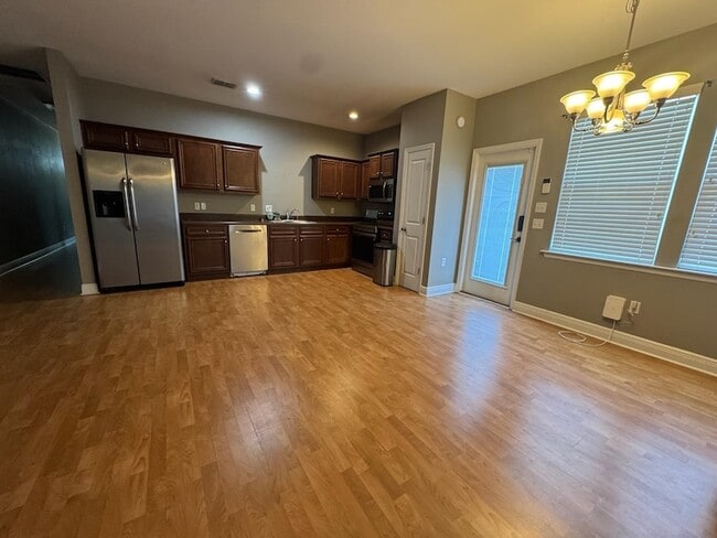 Building Photo - 6207 Jordans Pass Dr