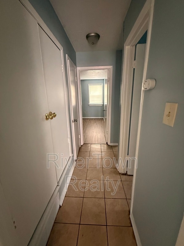 Building Photo - 3817 Ajanders Dr