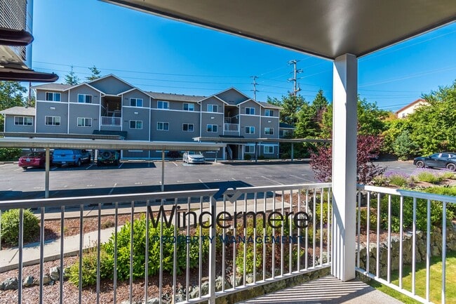 Building Photo - 2 Bedroom 2 Bath Condo in Summerwind Commu...