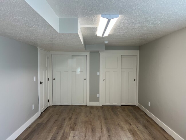 Building Photo - 702 N 100 W