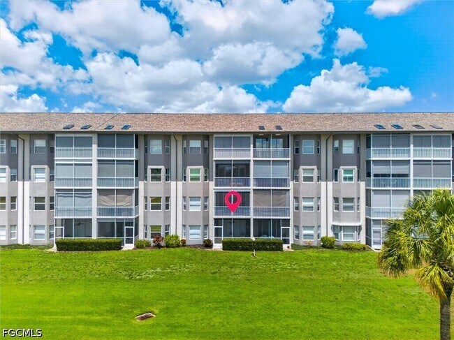 Building Photo - 14751 Hole in 1 Cir