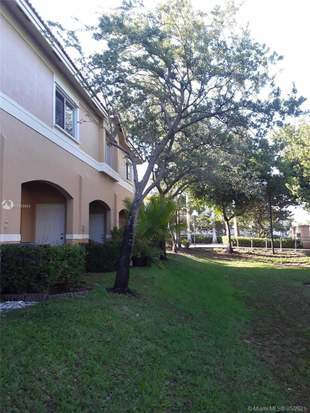 Building Photo - 5922 Riverside Ave