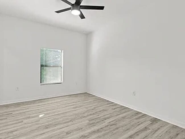 Building Photo - 1141 Edgerton Ave