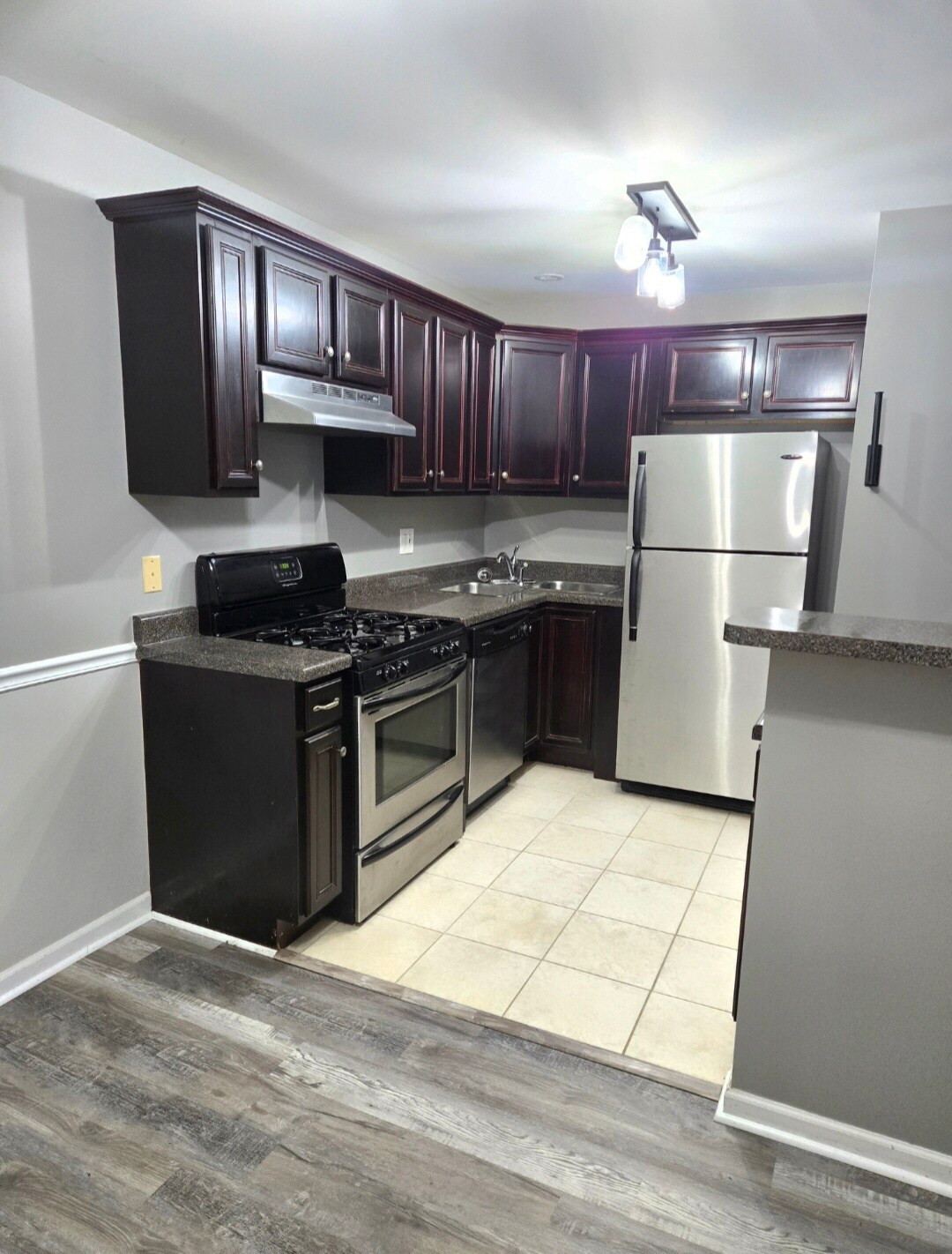 Building Photo - 213 E Liberty St