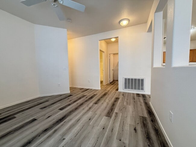 Building Photo - 813 Peachy Canyon Cir