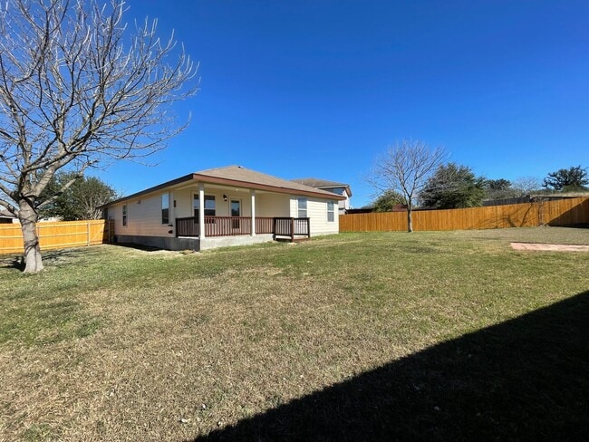 Building Photo - 129 Crane Crest Dr