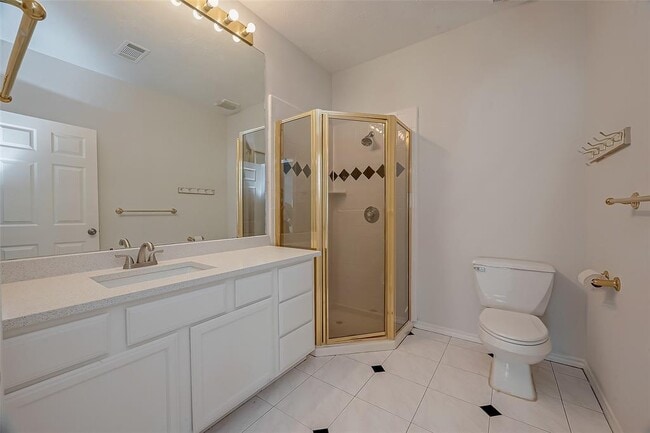 Building Photo - 2112 Limrick Dr