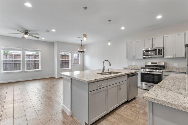 Building Photo - 15010 Eagle feather ct.