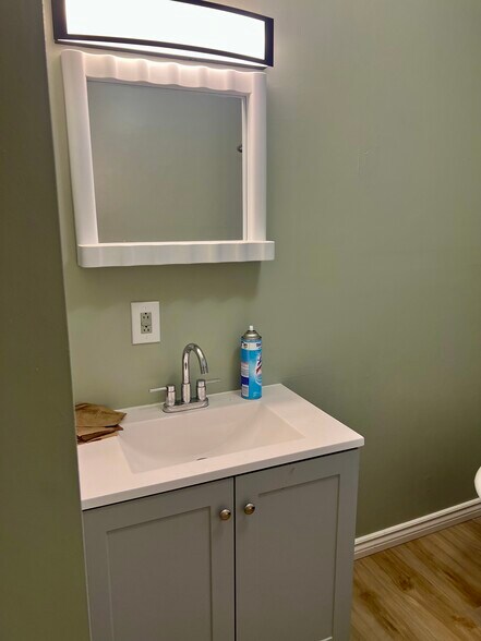 Building Photo - 19 Bunn St