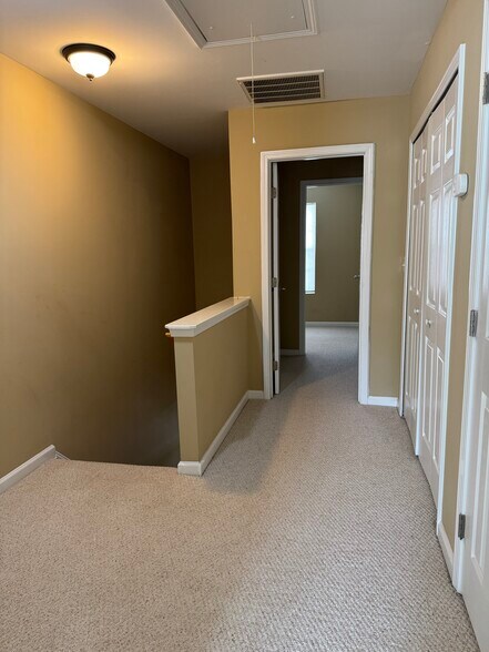 Building Photo - 2620 Hartfield Commons Ln