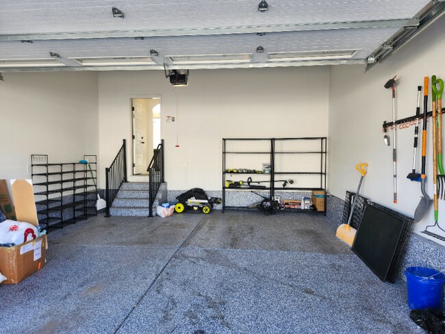 Building Photo - 99 N Lasalle Dr