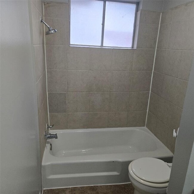 Building Photo - 11902 Scottsdale Dr
