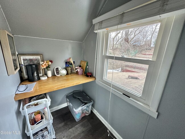 Building Photo - 36 Daytona Ave