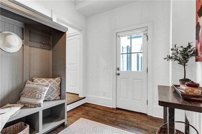 Building Photo - 3081 Rhodenhaven Dr NW