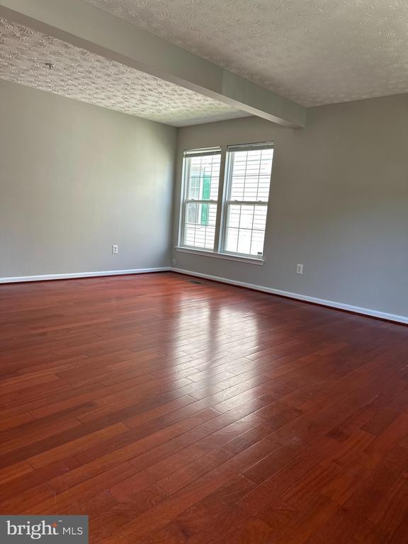 Building Photo - 2722 Thornbrook Ct