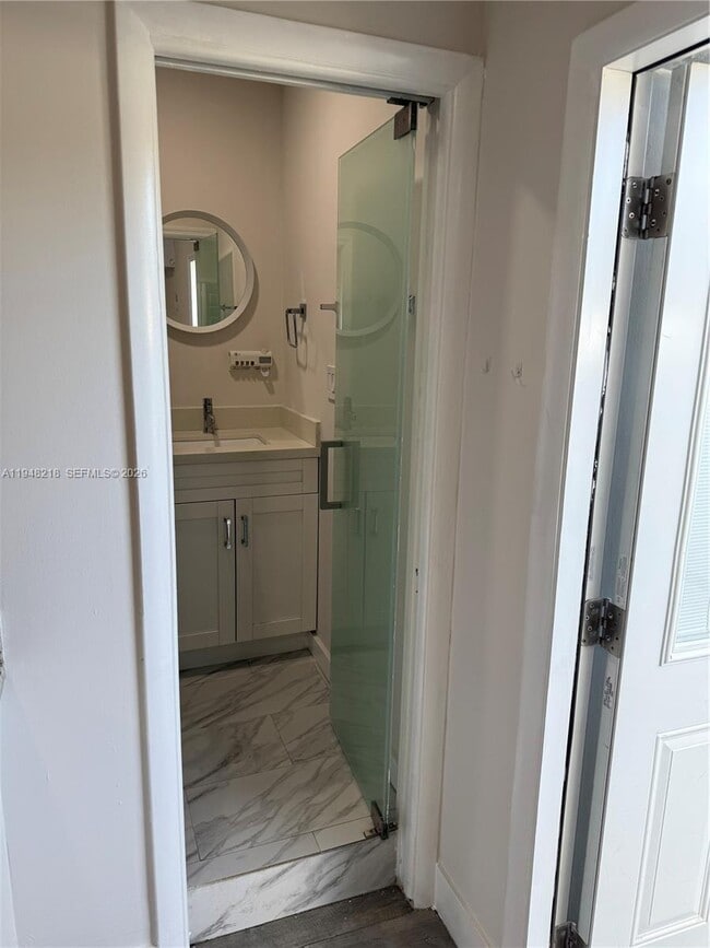 Building Photo - 15740 SW 102nd Pl