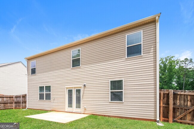 Building Photo - 60 Ella Dr