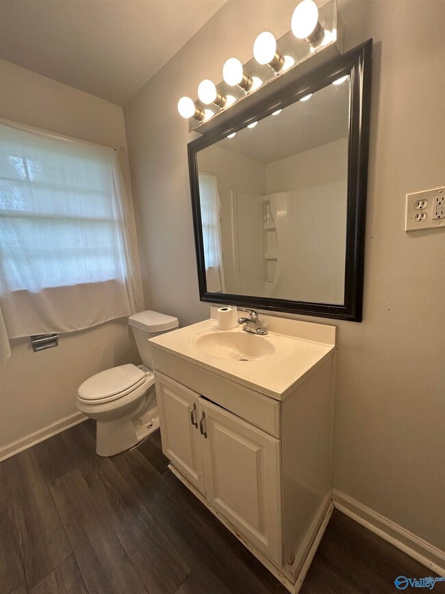 Building Photo - 603 Hal St NW