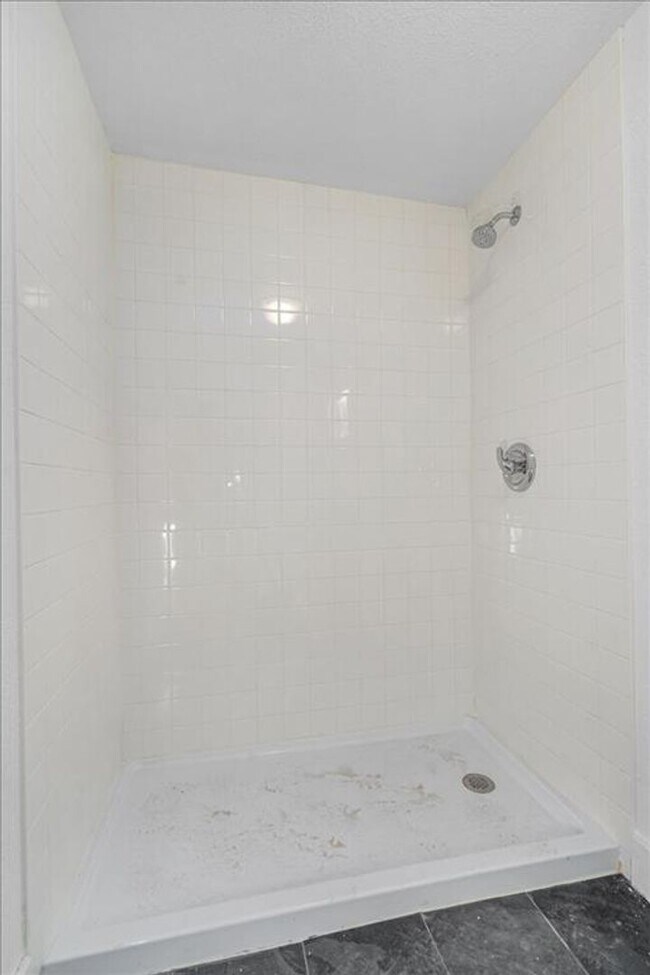 Building Photo - 3207 Burleson Rd