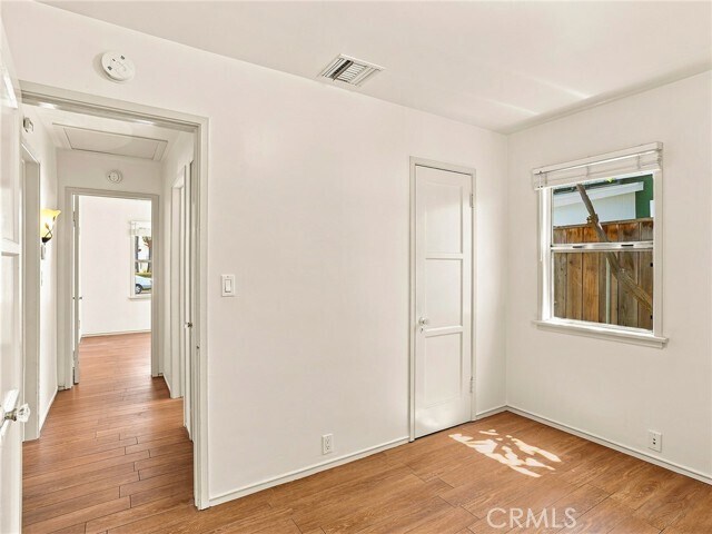 Building Photo - 431 N Fairview St