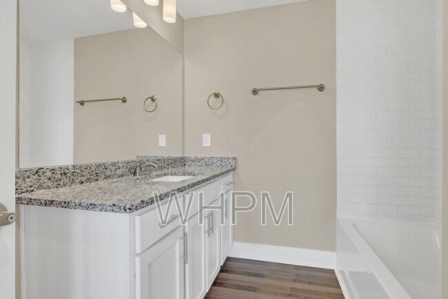 Building Photo - 127 Dry Creek Commons Dr