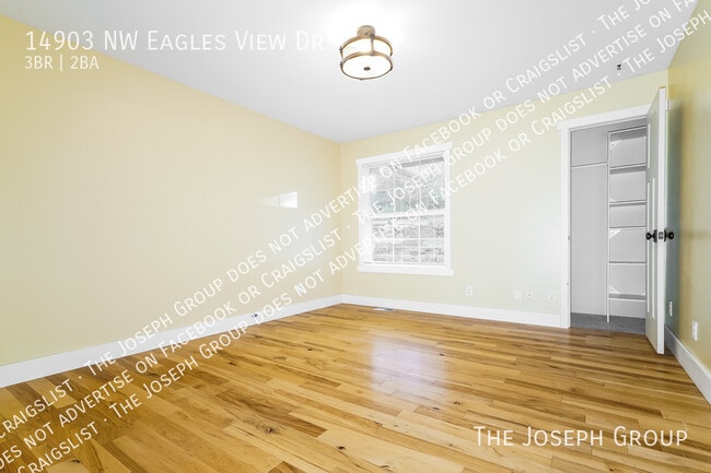 Building Photo - 14903 NW Eagles View Dr