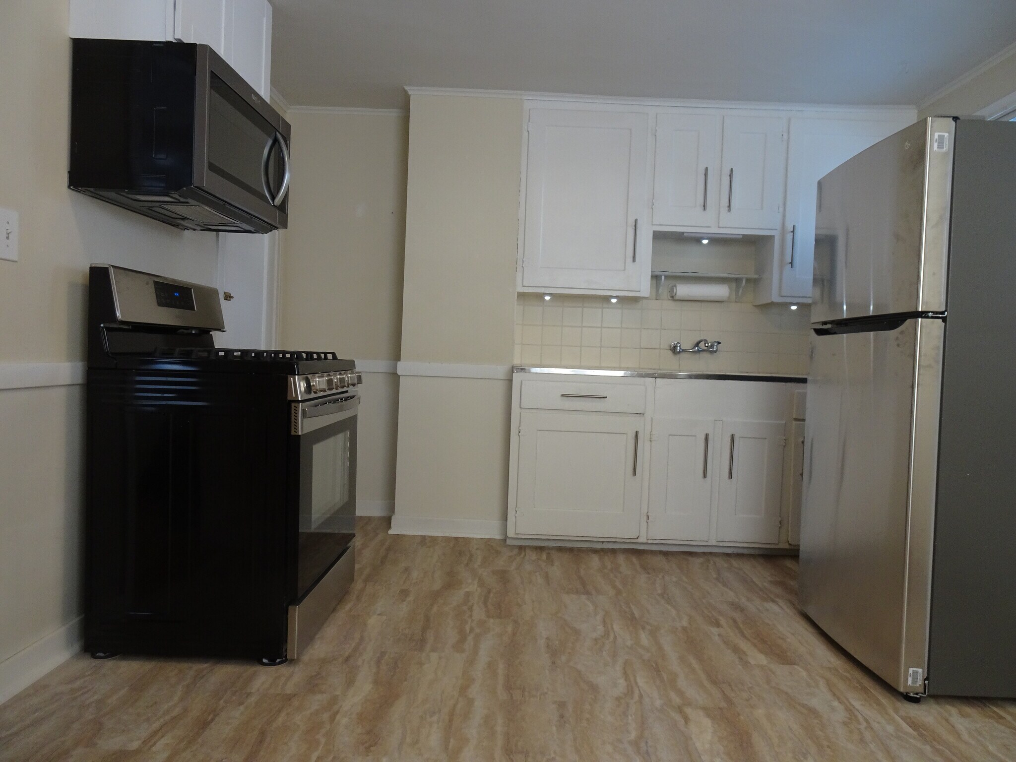 Kitchen(New Appliances) - 615 Starin Ave