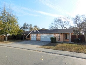 Building Photo - Updated 2bd/1ba North Highlands Duplex with Garage
