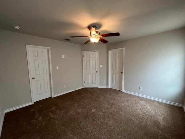 Building Photo - 16906 Dancing Ava