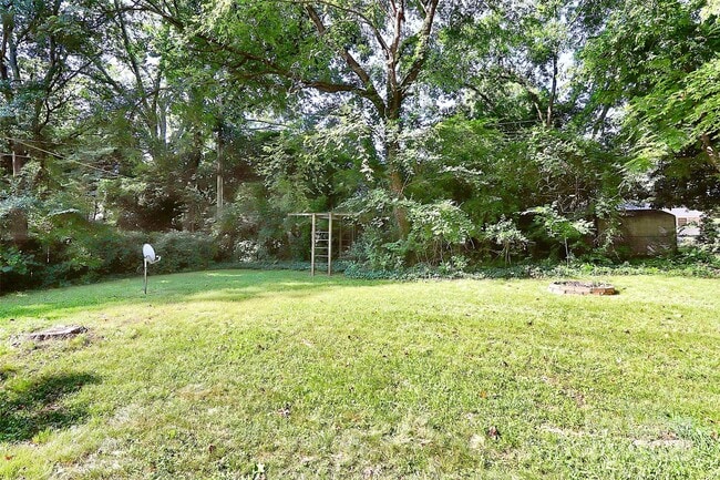 Building Photo - 228 Seneca Pl