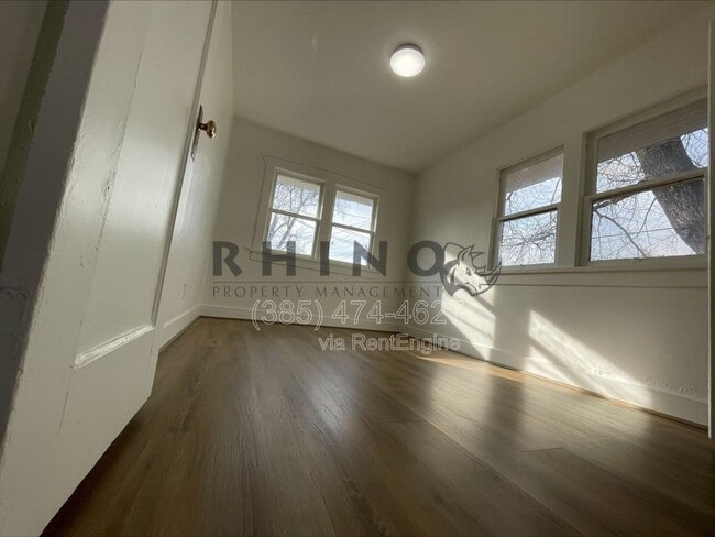 Building Photo - 1144 S 200 E