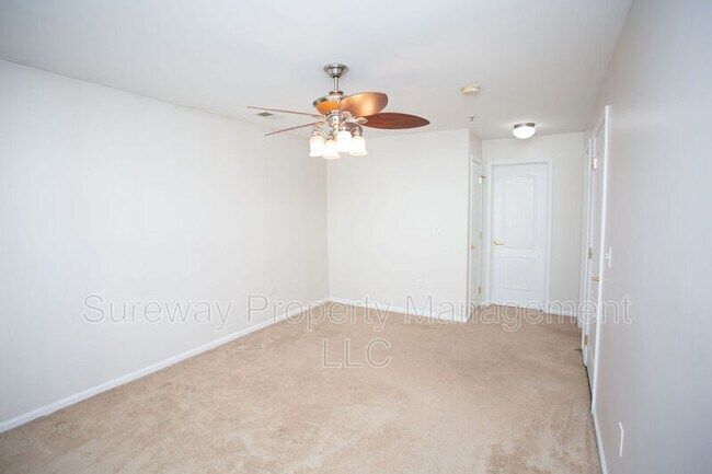 Building Photo - 87 Highbridge Ln