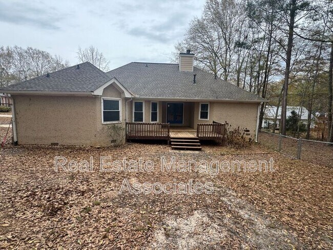 Building Photo - 129 Wagon Wheel Cir