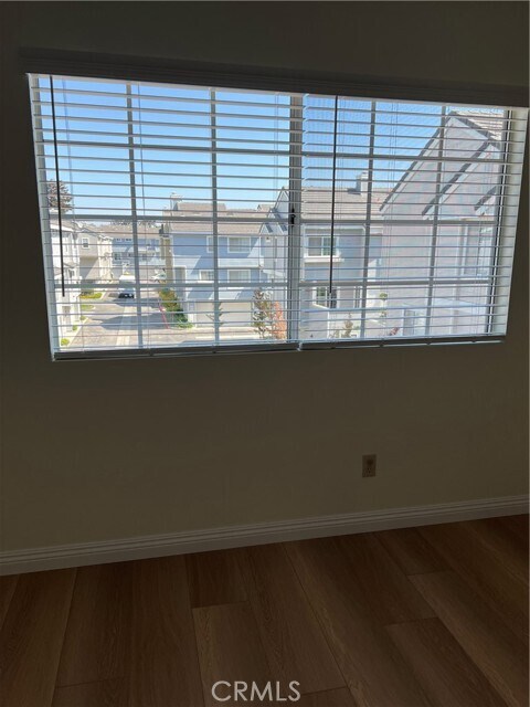 Building Photo - 2800 Plaza del Amo