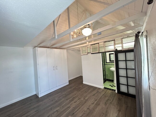 Building Photo - Truly Adorable Tudor Style 2 Bed 1 Bath Home in Anaheim!