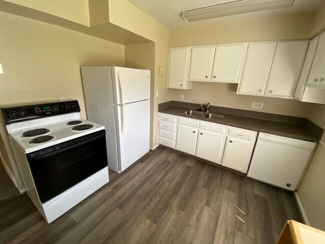 Building Photo - Spencer